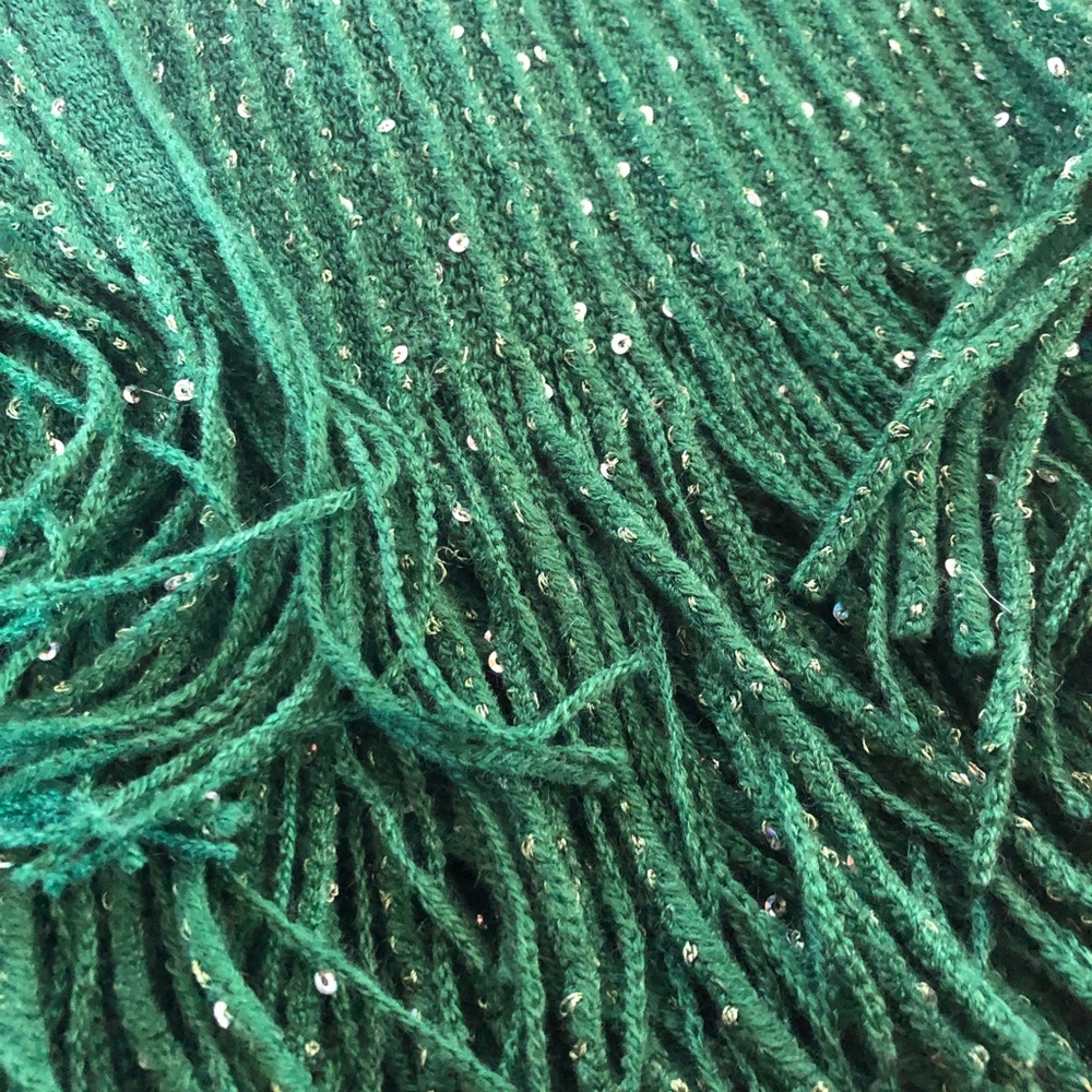 Green sequined scarf!